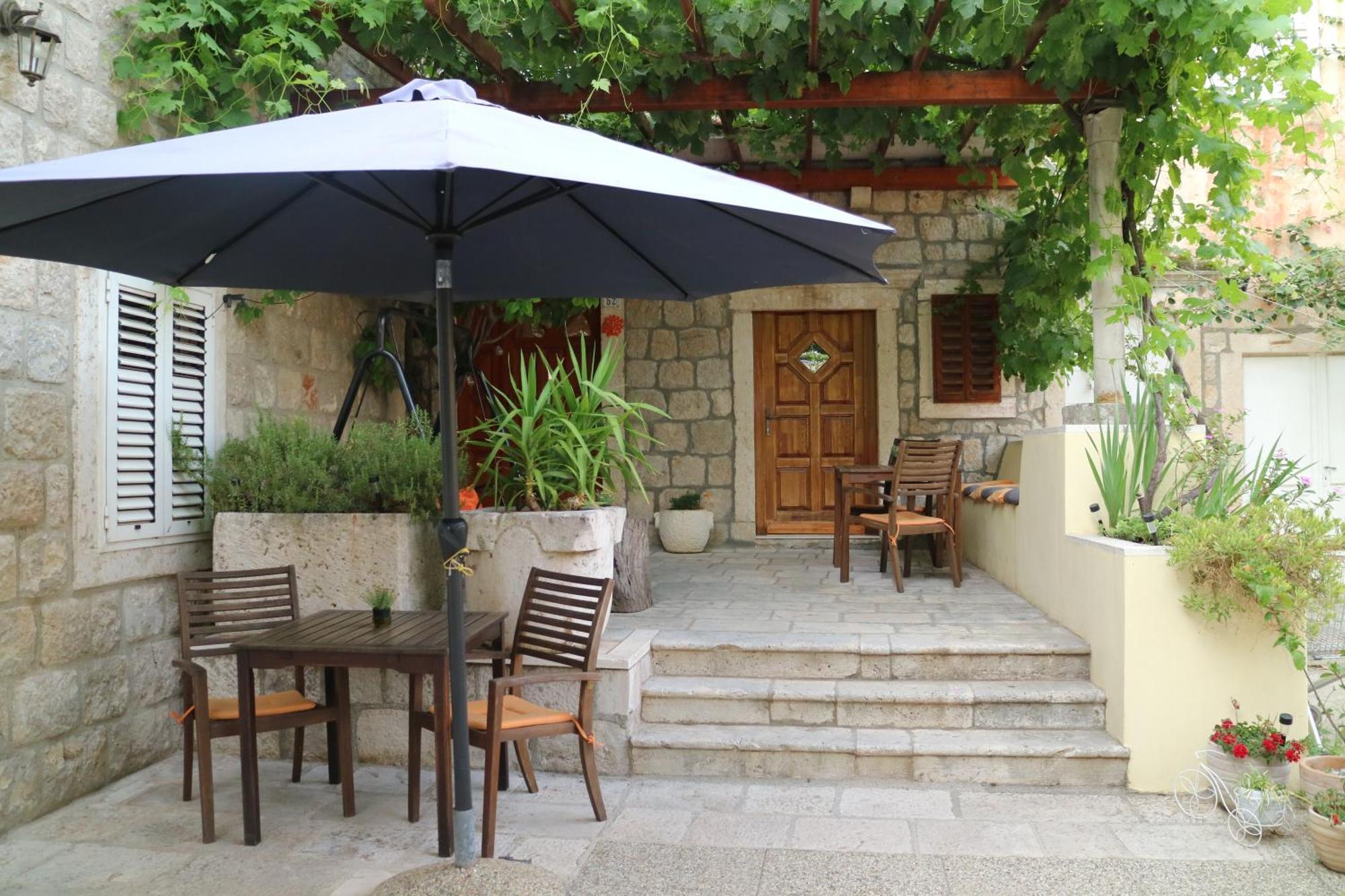 Studio Apartments & Rooms Lela, Sipan Island Šipanska Luka Exterior foto